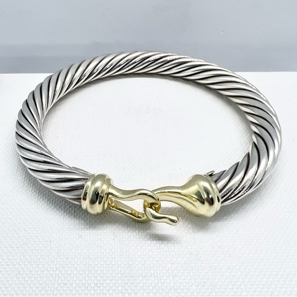 David Yurman 7mm Cable Gold Buckle Bracelet - Picture 2 of 16